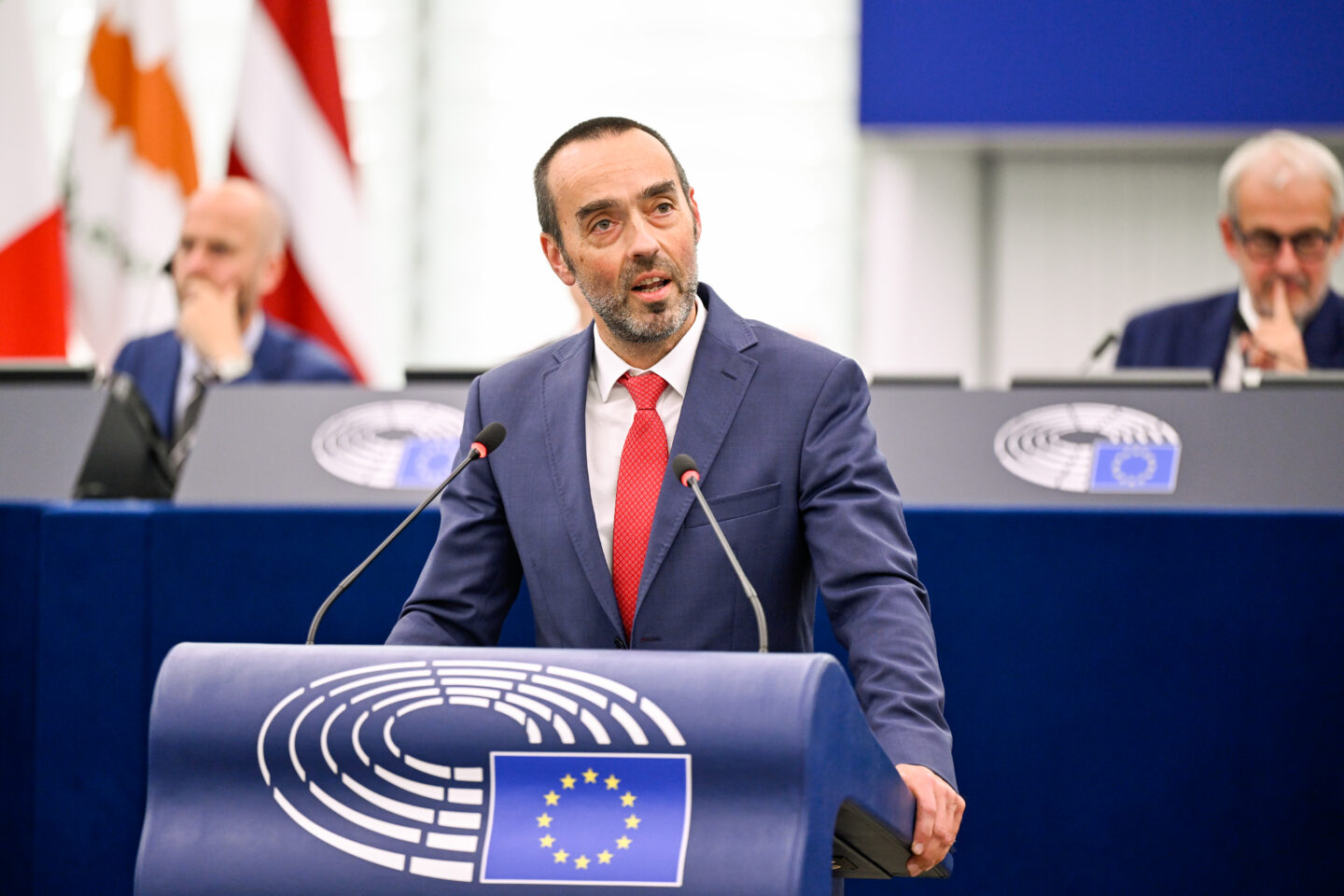 EP Plenary session - The crisis facing the EU’s automotive industry, potential plant closures and the need to enhance competitiveness and maintain jobs in Europe