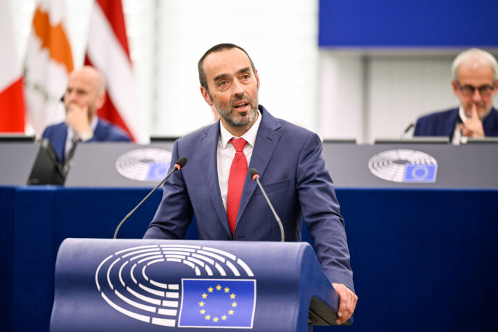 EP Plenary session - The crisis facing the EU’s automotive industry, potential plant closures and the need to enhance competitiveness and maintain jobs in Europe